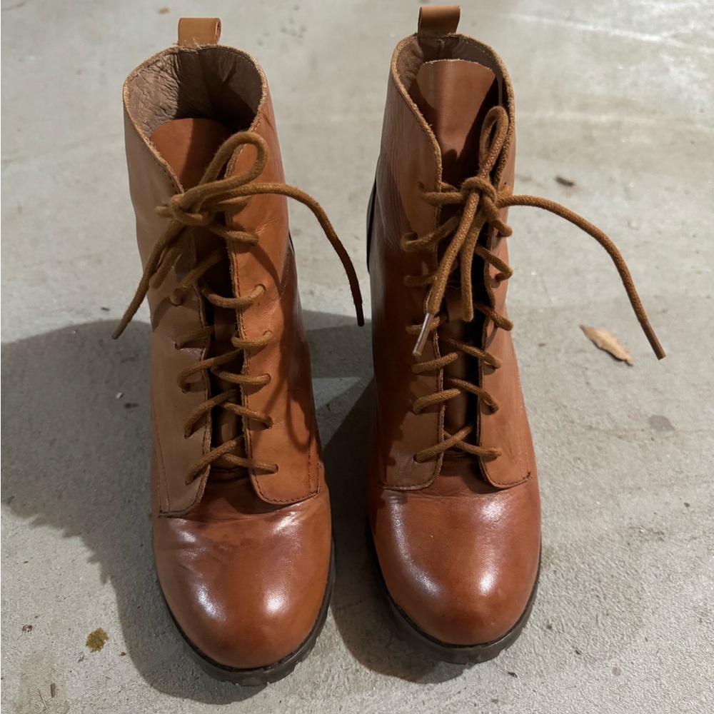 Zigi Soho Brown Lace Up Boots, Size: 7 - Picture 4 of 6